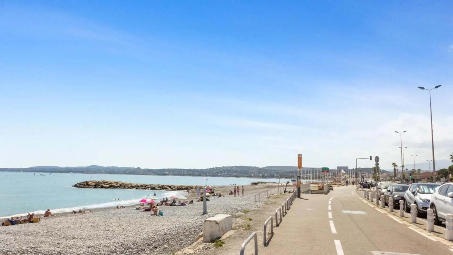 Le Mimosa - Calm - Spacious - 200M From The Sea - Parking 滨海卡涅 公寓