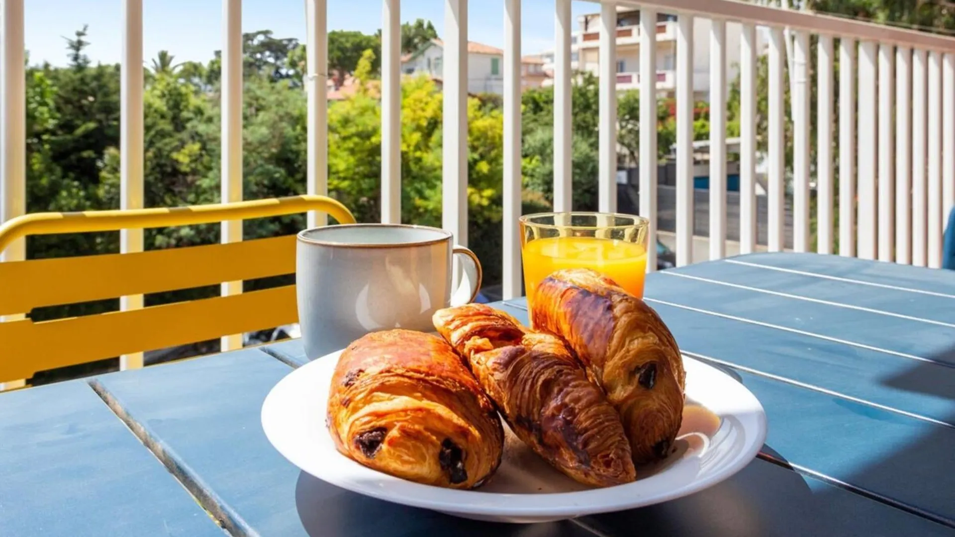 Le Mimosa - Calm - Spacious - 200M From The Sea - Parking 滨海卡涅