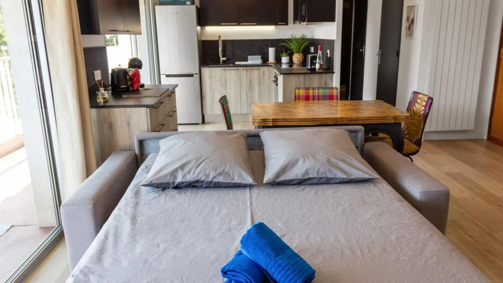 Le Mimosa - Calm - Spacious - 200M From The Sea - Parking 滨海卡涅
