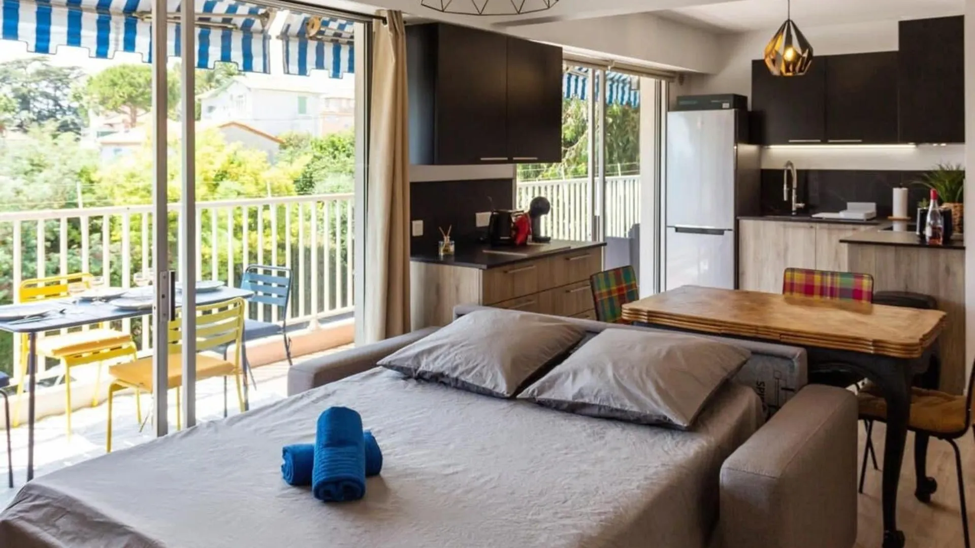公寓 Le Mimosa - Calm - Spacious - 200M From The Sea - Parking 滨海卡涅